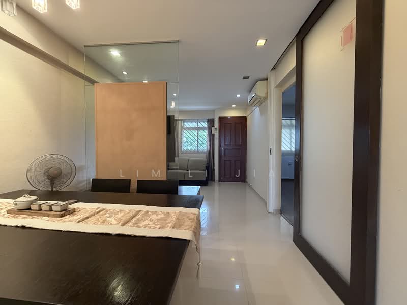 712 Bedok Reservoir Road, 712 Bedok Reservoir Road, 2 Bedrooms, 731 sqft, HDB Flat For Rent, by Lim Li Jia, 500156964 - Living Room - PropertyGuru.com.sg