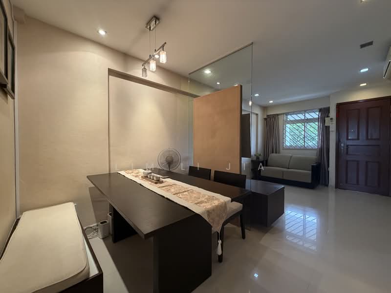 712 Bedok Reservoir Road, 712 Bedok Reservoir Road, 2 Bedrooms, 731 sqft, HDB Flat For Rent, by Lim Li Jia, 500156964 - Dining Room - PropertyGuru.com.sg