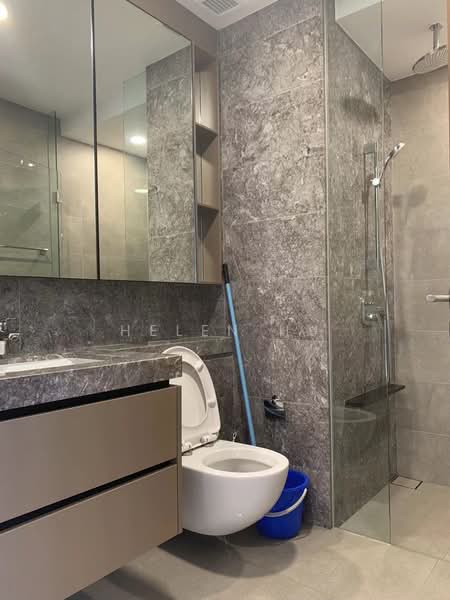 Stirling Residences, 23 Stirling Road, 2 Bedrooms, 624 sqft, Condominium For Rent, by Helen HU, 500157003 - Bathroom - PropertyGuru.com.sg