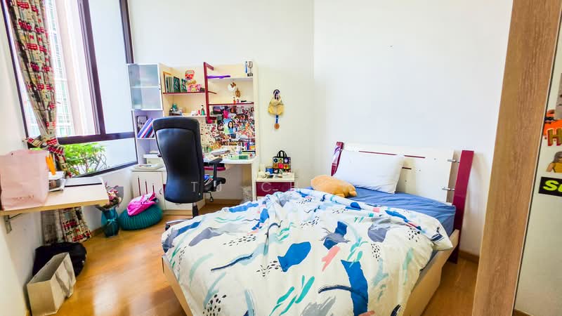 The Crest, 101 Prince Charles Crescent, Room Rental, 100 sqft, Condominium For Rent, by TJ Chew, 500157005 - Bedroom - PropertyGuru.com.sg