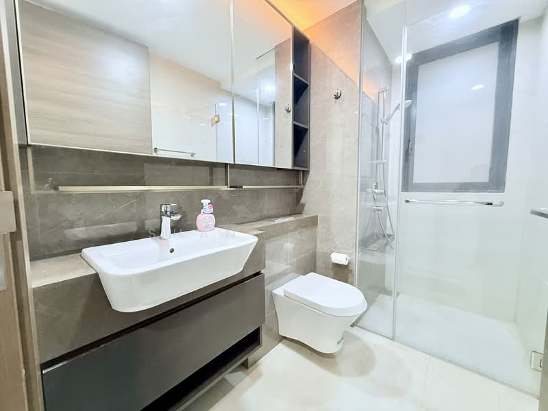 The Florence Residences, 89 Hougang Avenue 2, 3 Bedrooms, 915 sqft, Condominium For Sale, by Shane Chen, 500157008 - Bathroom - PropertyGuru.com.sg