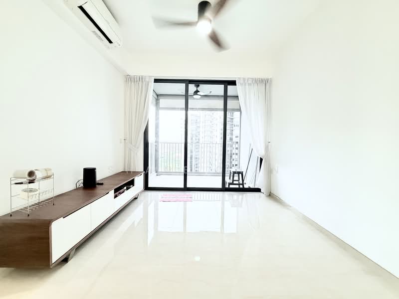 The Florence Residences, 89 Hougang Avenue 2, 3 Bedrooms, 915 sqft, Condominium For Sale, by Shane Chen, 500157008 - Living Room - PropertyGuru.com.sg