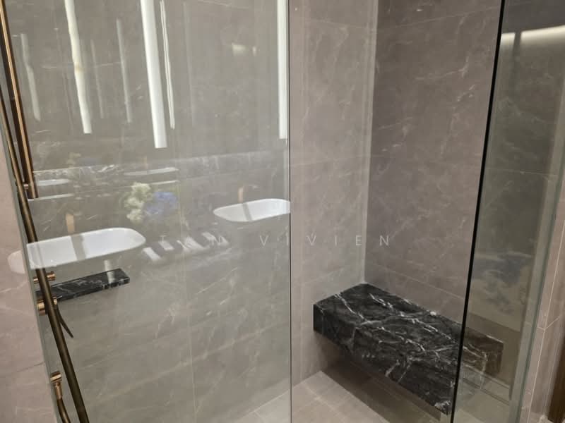 Grand Dunman, 18 Dunman Road, 5 Bedrooms, 2,131 sqft, Condominium For Sale, by Tan Vivien, 500157019 - Bathroom c/w Steam room - PropertyGuru.com.sg