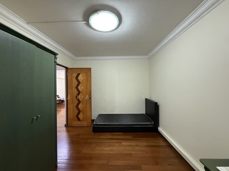330 Woodlands Avenue 1, 330 Woodlands Avenue 1, 2 Bedrooms, 721 sqft, HDB Flat For Rent, by Jia Qi Lee, 500157022 - Bedroom - PropertyGuru.com.sg