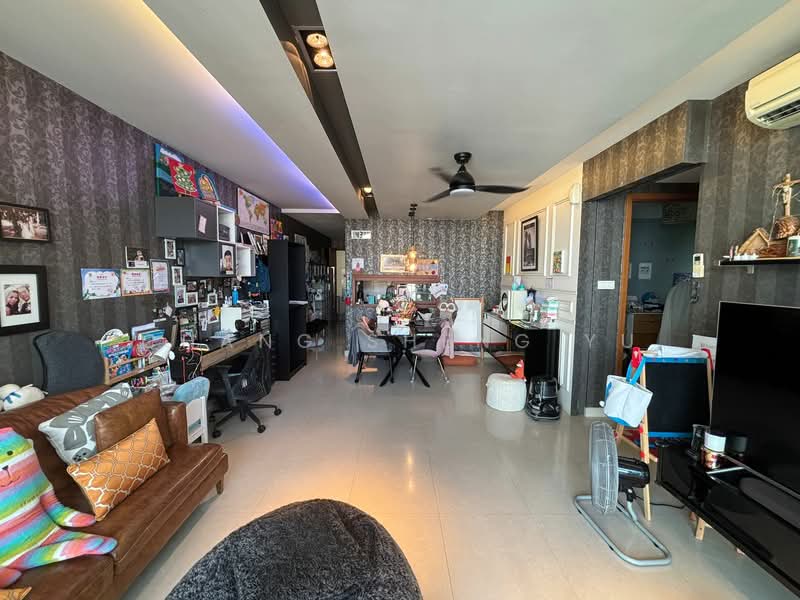 Mountbatten Regency, 825 Mountbatten Road, 3 Bedrooms, 1,894 sqft, Apartment For Sale, by Chang Sheng Yu, 500157027 - Living Room - PropertyGuru.com.sg