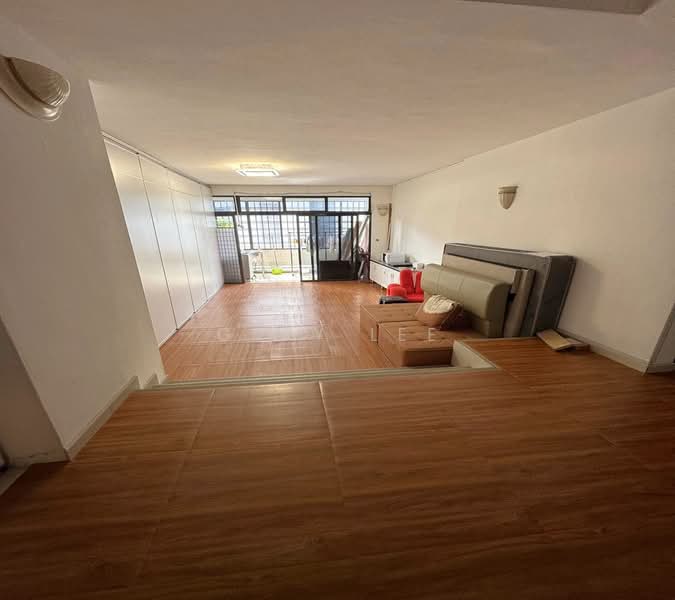 Tan Tong Meng Tower, 370 Thomson Road, Room Rental, 200 sqft, Condominium For Rent, by Gary Lee, 500157045 - Living Room - PropertyGuru.com.sg