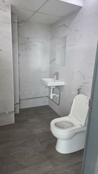 S9, 55 Serangoon North Avenue 4, 2,300 sqft, Light Industrial (B1) For Rent, by Lukas Lim, 500157052 - Bathroom - CommercialGuru.com.sg