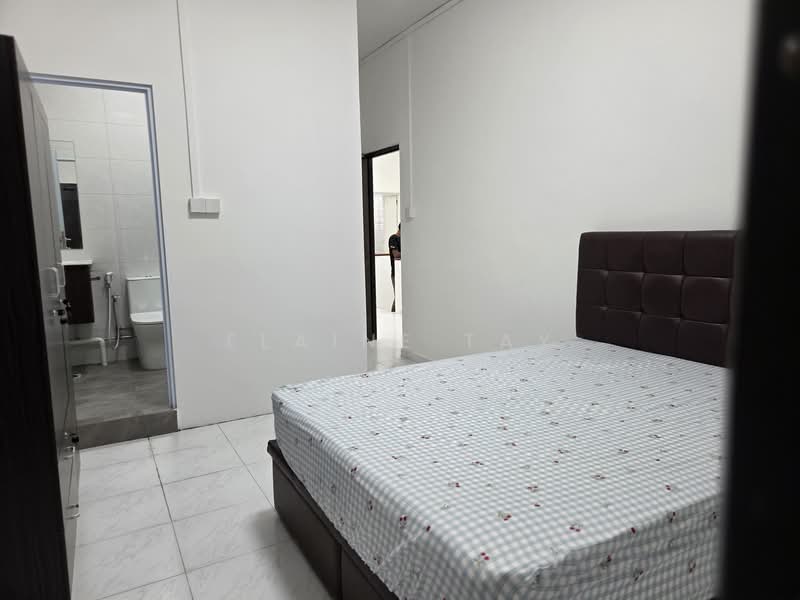 East coast road near Marine Parade mrt, East Coast Road, Room Rental, 135 sqft, Terraced House For Rent, by Elaine Tay, 500157058 - Bedroom - PropertyGuru.com.sg