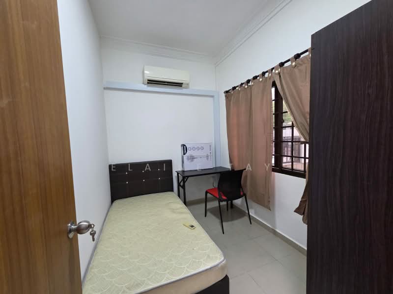 East coast road near Marine Parade mrt, East Coast Road, Room Rental, 135 sqft, Terraced House For Rent, by Elaine Tay, 500157058 - Bedroom - PropertyGuru.com.sg