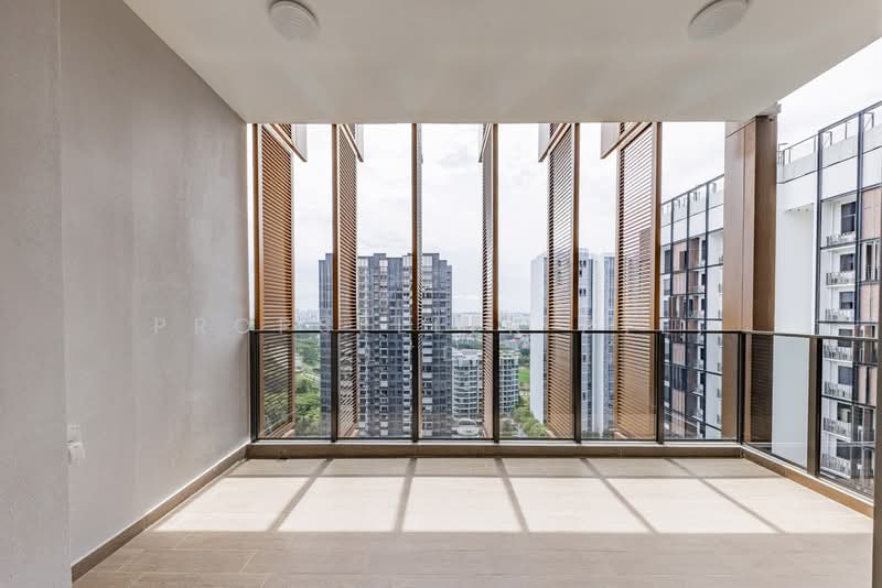 Midwood, 8 Hillview Rise, 2 Bedrooms, 786 sqft, Condominium For Sale, by Gina Tow, 500157060 - Balcony - PropertyGuru.com.sg