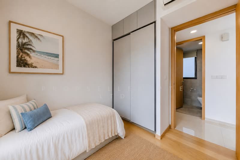Midwood, 8 Hillview Rise, 2 Bedrooms, 786 sqft, Condominium For Sale, by Gina Tow, 500157060 - Bedroom - PropertyGuru.com.sg