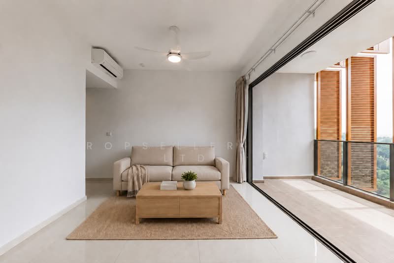 Midwood, 8 Hillview Rise, 2 Bedrooms, 786 sqft, Condominium For Sale, by Gina Tow, 500157060 - Living Room - PropertyGuru.com.sg