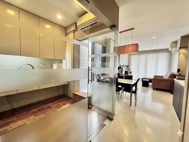 Spring @ Katong, 18 Ceylon Road, 3 Bedrooms, 991 sqft, Apartment For Sale, by Esther Low, 500157065 - Living Room - PropertyGuru.com.sg