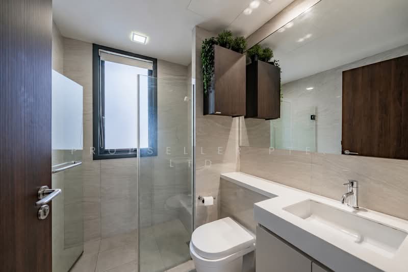 Signature At Yishun, 39 Yishun Street 51, 4 Bedrooms, 1,184 sqft, Executive Condominium For Sale, by Wes Teo, 500157070 - Bathroom - PropertyGuru.com.sg