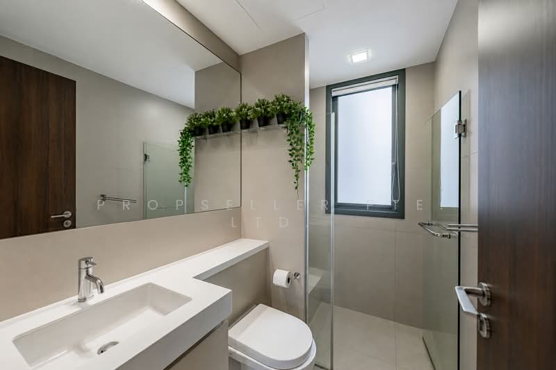 Signature At Yishun, 39 Yishun Street 51, 4 Bedrooms, 1,184 sqft, Executive Condominium For Sale, by Wes Teo, 500157070 - Bathroom - PropertyGuru.com.sg