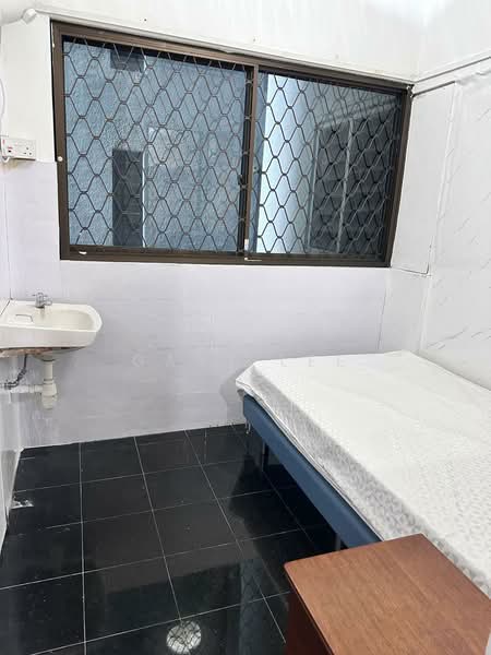Teresa Ville, 1001 Lower Delta Road, Room Rental, 80 sqft, Condominium For Rent, by Gary Lee, 500157074 - Bedroom - PropertyGuru.com.sg