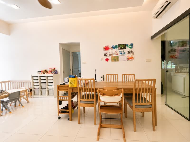 Symphony Heights, 33 Hume Avenue, 2 Bedrooms, 1,076 sqft, Condominium For Sale, by Lucia Jacky, 500157075 - Dining Room - PropertyGuru.com.sg
