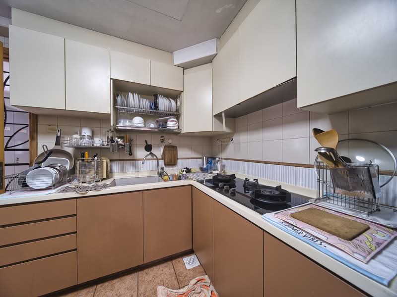 Guilin View, 20 Bukit Batok Street 52, 4 Bedrooms, 1,701 sqft, Condominium For Sale, by Jay Lee, 500157085 - Kitchen - PropertyGuru.com.sg