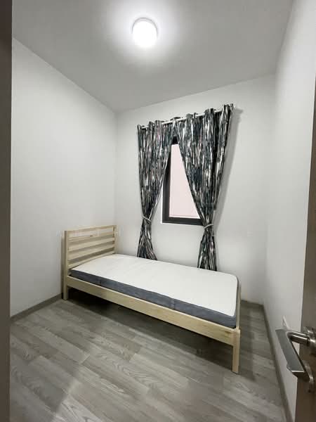 Lakeville, 3 Jurong Lake Link, 2 Bedrooms, 635 sqft, Condominium For Rent, by Anthony Lee, 500157097 - Bedroom - PropertyGuru.com.sg