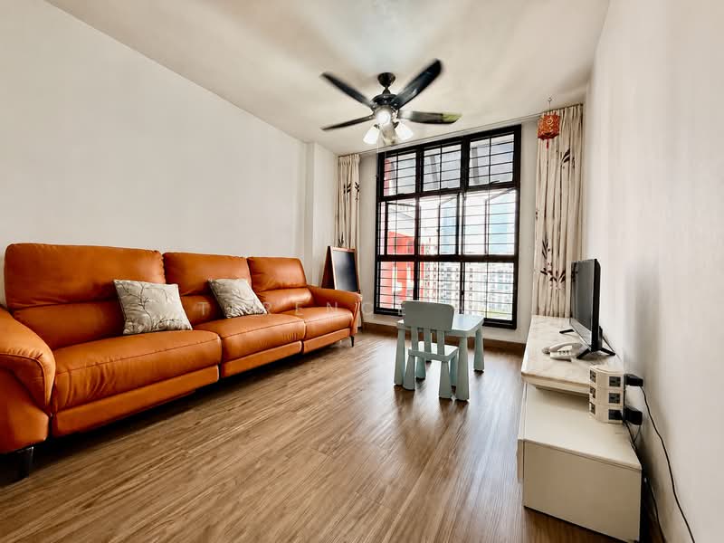 360A Admiralty Drive, 360A Admiralty Drive, 3 Bedrooms, 1,011 sqft, HDB Flat For Sale, by Terence Ng, 500157107 - Living Room - PropertyGuru.com.sg