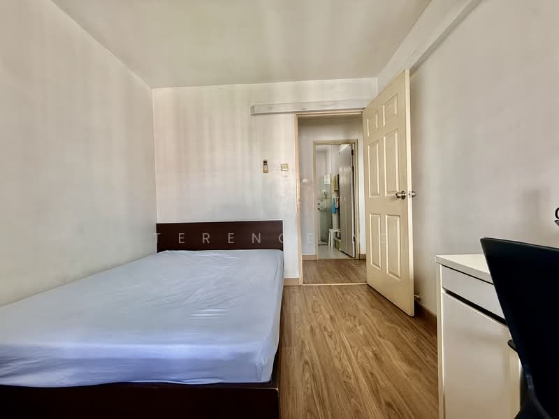 360A Admiralty Drive, 360A Admiralty Drive, 3 Bedrooms, 1,011 sqft, HDB Flat For Sale, by Terence Ng, 500157107 - Bedroom - PropertyGuru.com.sg