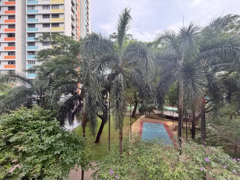 228 Lorong 8 Toa Payoh, 228 Lorong 8 Toa Payoh, 3 Bedrooms, 883 sqft, HDB Flat For Sale, by Desiree Leung, 500157114 - Kitchen View - PropertyGuru.com.sg