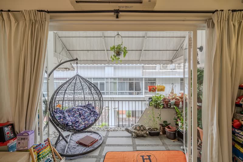Joo Chiat Apartments, 495B Joo Chiat Road, 3 Bedrooms, 1,428 sqft, Apartment For Sale, by Lee Susan, 500157127 - Balcony - PropertyGuru.com.sg