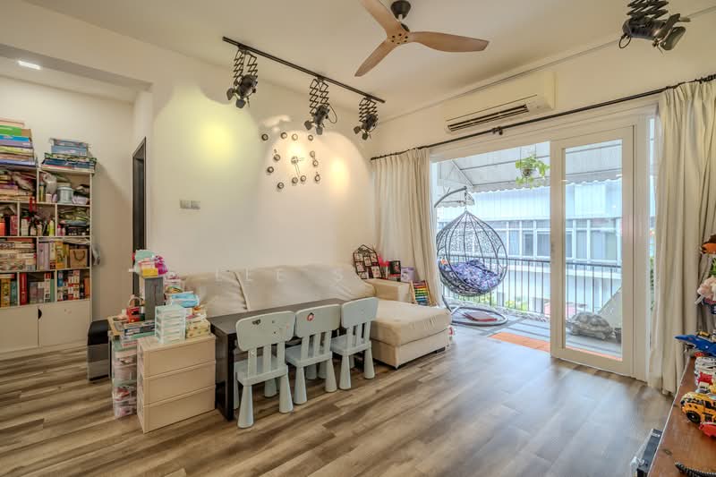 Joo Chiat Apartments, 495B Joo Chiat Road, 3 Bedrooms, 1,428 sqft, Apartment For Sale, by Lee Susan, 500157127 - Living Room - PropertyGuru.com.sg