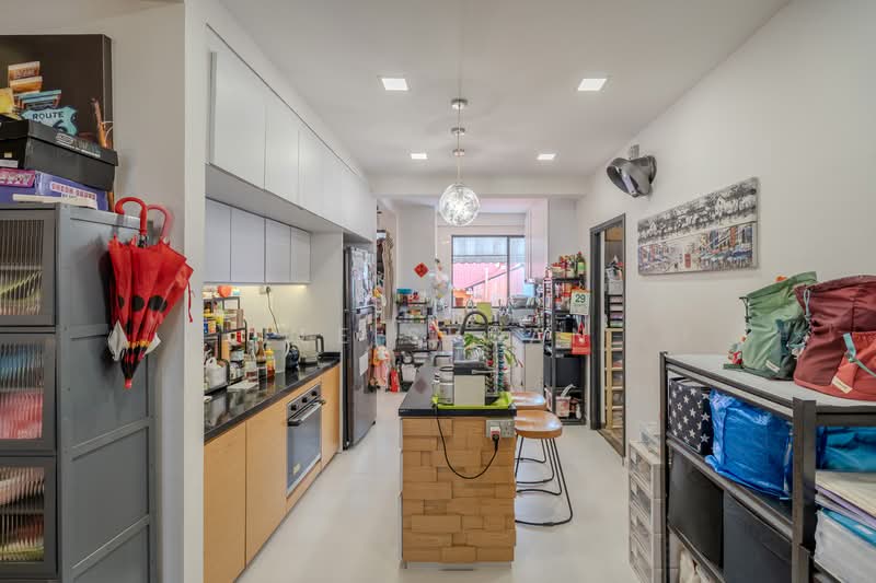 Joo Chiat Apartments, 495B Joo Chiat Road, 3 Bedrooms, 1,428 sqft, Apartment For Sale, by Lee Susan, 500157127 - Kitchen - PropertyGuru.com.sg