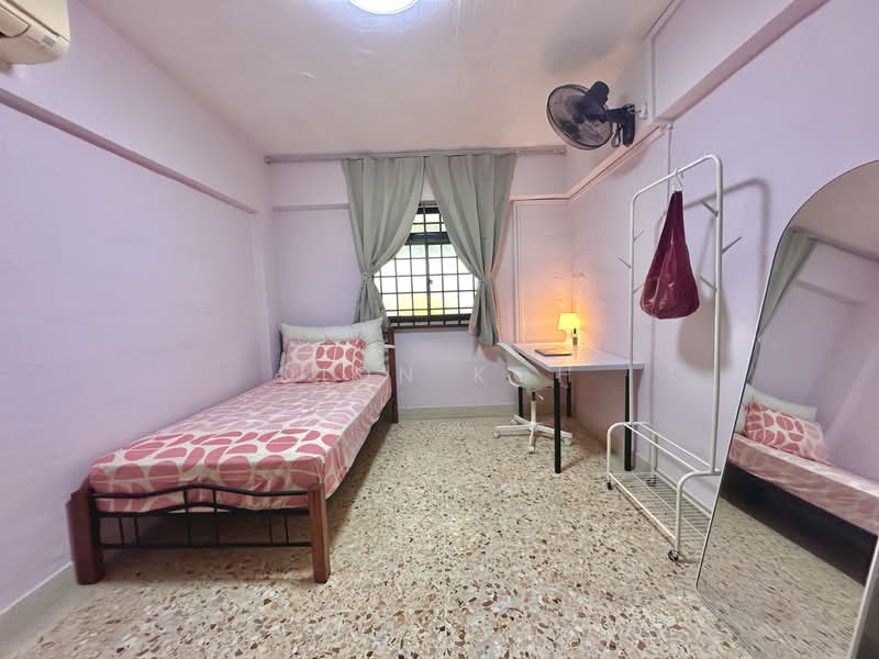 128 Ang Mo Kio Avenue 3, 128 Ang Mo Kio Avenue 3, Room Rental, 150 sqft, HDB Flat For Rent, by Dion Koh, 500157129 - Bedroom - PropertyGuru.com.sg