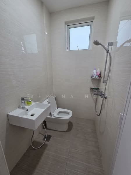Sennett Estate, , Room Rental, 120 sqft, Semi-Detached House For Rent, by Serena Ho, 500157141 - Bathroom - PropertyGuru.com.sg