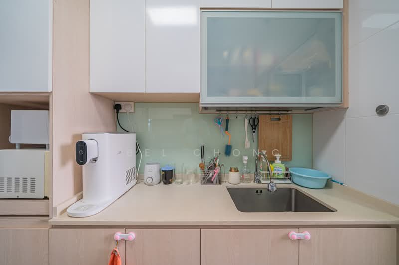 95C Henderson Road, 95C Henderson Road, 3 Bedrooms, 1,001 sqft, HDB Flat For Sale, by Abel Chong, 500157148 - Kitchen - PropertyGuru.com.sg