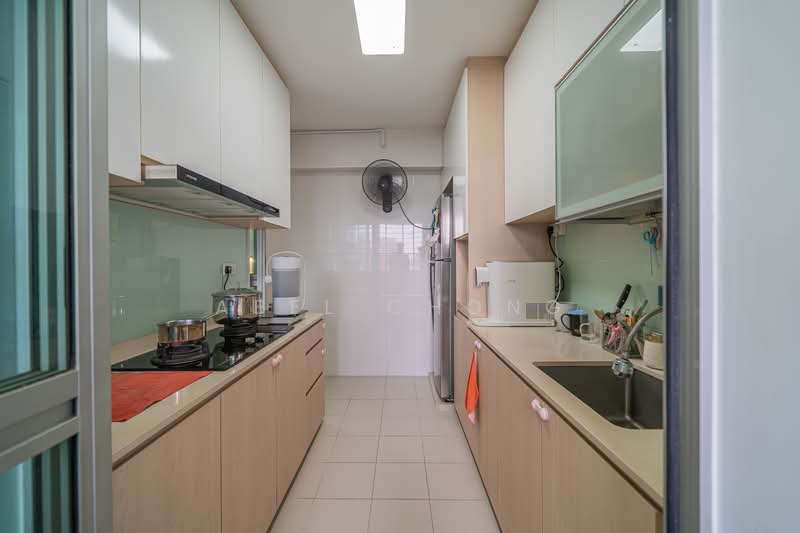 95C Henderson Road, 95C Henderson Road, 3 Bedrooms, 1,001 sqft, HDB Flat For Sale, by Abel Chong, 500157148 - Kitchen - PropertyGuru.com.sg
