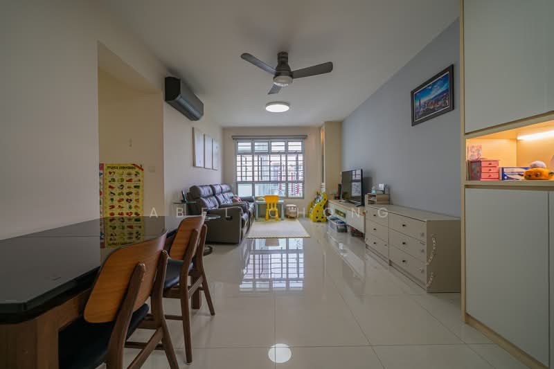 95C Henderson Road, 95C Henderson Road, 3 Bedrooms, 1,001 sqft, HDB Flat For Sale, by Abel Chong, 500157148 - Living Room - PropertyGuru.com.sg