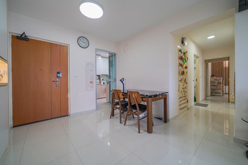 95C Henderson Road, 95C Henderson Road, 3 Bedrooms, 1,001 sqft, HDB Flat For Sale, by Abel Chong, 500157148 - Corridor - PropertyGuru.com.sg