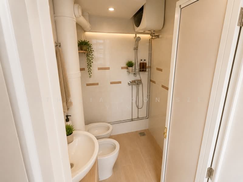 111 Ang Mo Kio Avenue 4, 111 Ang Mo Kio Avenue 4, 3 Bedrooms, 1,259 sqft, HDB Flat For Sale, by Athalia Soon Sze Yin, 500157151 - Bathroom - PropertyGuru.com.sg
