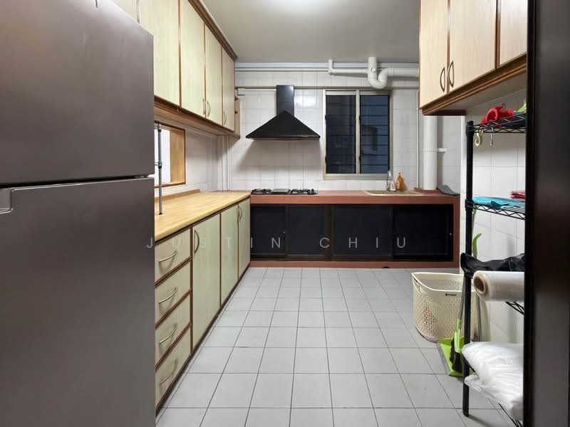 498D Tampines Street 45, 498D Tampines Street 45, 3 Bedrooms, 1,335 sqft, HDB Flat For Rent, by Justin Chiu, 500157169 - Kitchen - PropertyGuru.com.sg