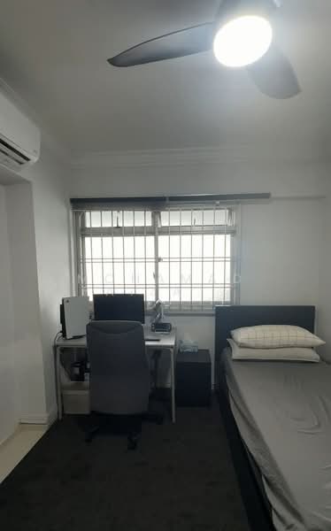 554 Woodlands Drive 53, 554 Woodlands Drive 53, 3 Bedrooms, 968 sqft, HDB Flat For Sale, by Mohamad Faizal Bin Hanafi, 500157173 - Bedroom - PropertyGuru.com.sg