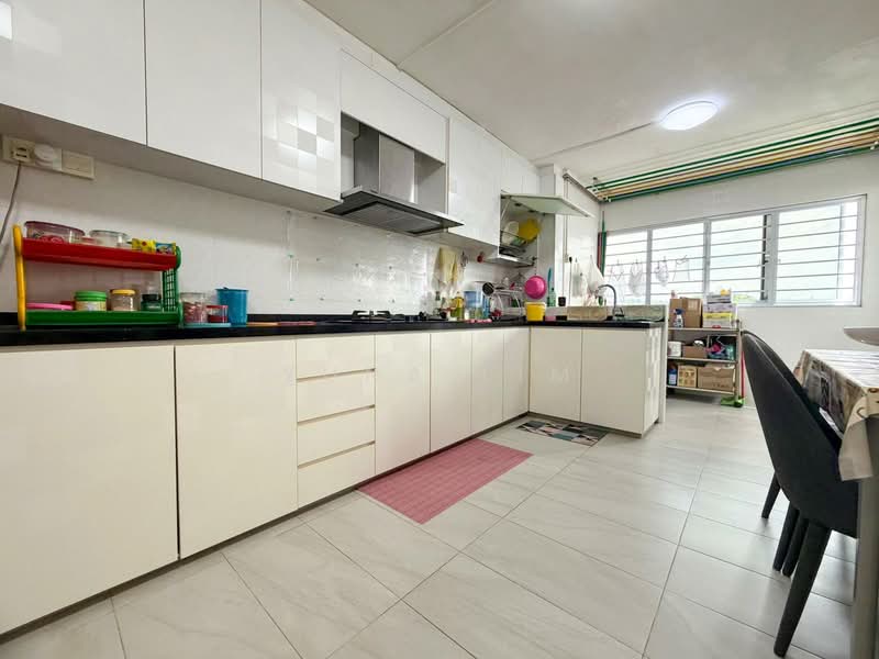 123 Hougang Avenue 1, 123 Hougang Avenue 1, 3 Bedrooms, 979 sqft, HDB Flat For Sale, by Yuna Lim, 500157193 - Kitchen - PropertyGuru.com.sg