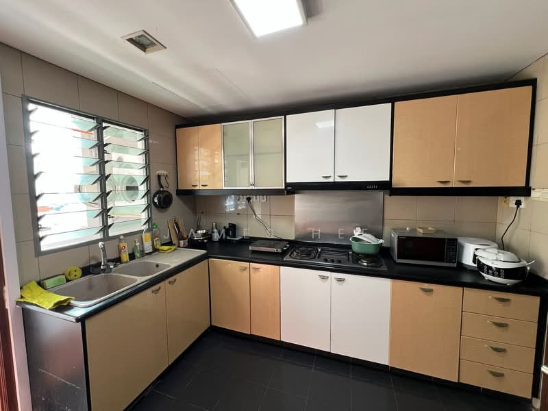 Sunhaven, 781 Upper Changi Road East, Room Rental, 120 sqft, Condominium For Rent, by James Hee, 500157199 - Kitchen - PropertyGuru.com.sg