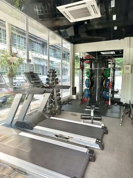 Le Wood, 23 Hindhede Drive, Room Rental, 250 sqft, Condominium For Rent, by James Hee, 500157202 - Gym - PropertyGuru.com.sg