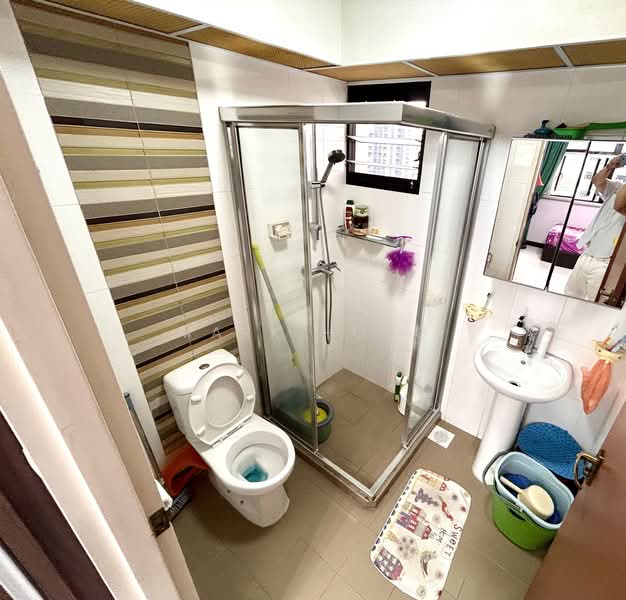 470C Fernvale Link, 470C Fernvale Link, Room Rental, 200 sqft, HDB Flat For Rent, by Mark Hong, 500157203 - Bathroom - PropertyGuru.com.sg
