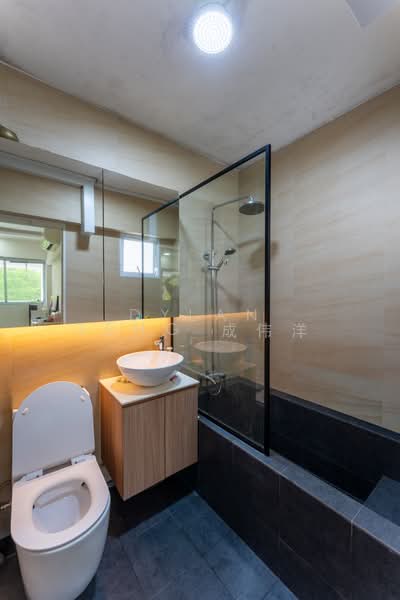 651 Hougang Avenue 8, 651 Hougang Avenue 8, 4 Bedrooms, 1,571 sqft, HDB Flat For Sale, by Dylan Seng 成伟洋, 500157210 - Bathroom - PropertyGuru.com.sg