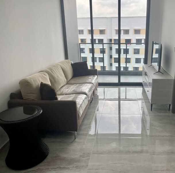 Affinity At Serangoon, , 1 Bedroom, 495 sqft, Condominium For Rent, by James Ng, 500157211 - Living Room - PropertyGuru.com.sg