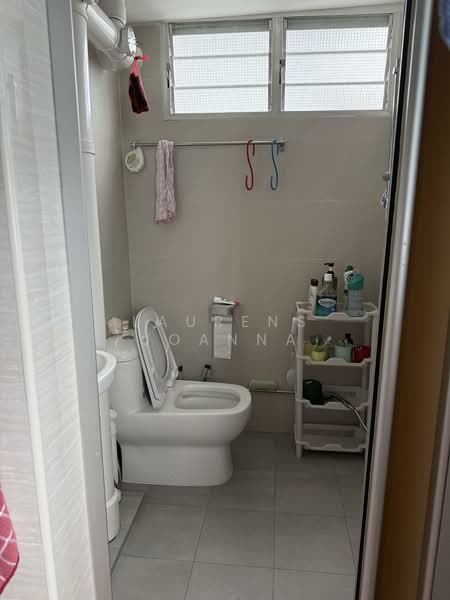70 Bedok South Road, 70 Bedok South Road, Room Rental, 150 sqft, HDB Flat For Rent, by Laurens Joanna, 500157221 - Bathroom - PropertyGuru.com.sg