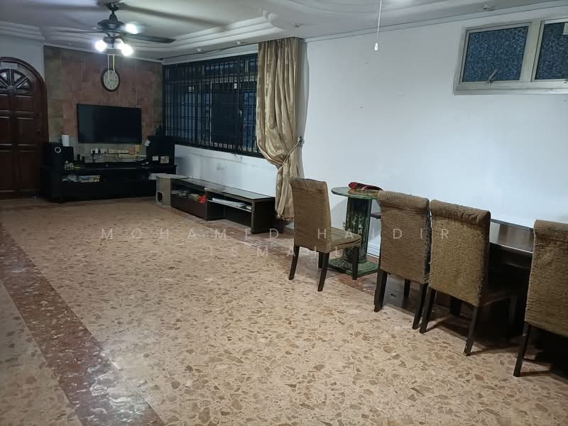 733 Jurong West Street 73, 733 Jurong West Street 73, 4 Bedrooms, 1,453 sqft, HDB Flat For Sale, by Mohamed Haidir Ismail, 500157223 - Living Room - PropertyGuru.com.sg
