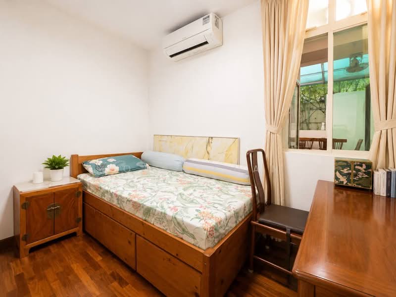 ✅ Beautifully Renovated Inter Terrace in Woodlands, Woodlands Ave 1 / Ashwood Grove / Woodgrove Walk, 4 Bedrooms, 2,500 sqft, Terraced House For Sale, by Joash Chan, 500157232 - Bedroom - PropertyGuru.com.sg