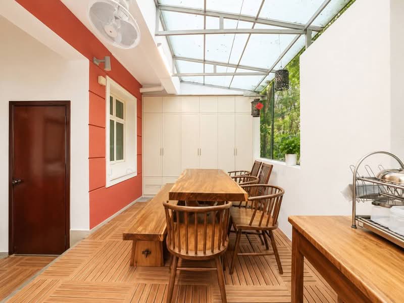 ✅ Beautifully Renovated Inter Terrace in Woodlands, Woodlands Ave 1 / Ashwood Grove / Woodgrove Walk, 4 Bedrooms, 2,500 sqft, Terraced House For Sale, by Joash Chan, 500157232 - Dining Room - PropertyGuru.com.sg