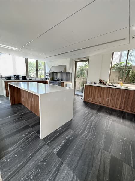 New Renovated Bungalow! Huge Living and Entertainment Spaces, Sunset Way, Sunset View, Sunset Heights, 5 Bedrooms, 12,000 sqft, Detached House For Sale, by Audrey Wong, 500157236 - Kitchen - PropertyGuru.com.sg