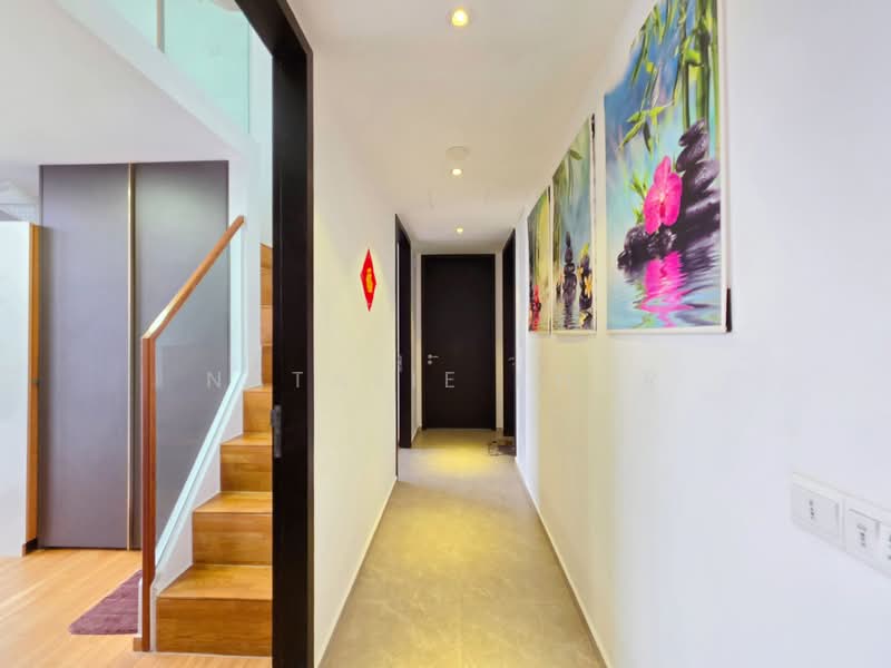 Park Colonial, 10 Woodleigh Lane, 3 Bedrooms, 1,195 sqft, Condominium For Sale, by Natalie Khor, 500157237 - Corridor - PropertyGuru.com.sg